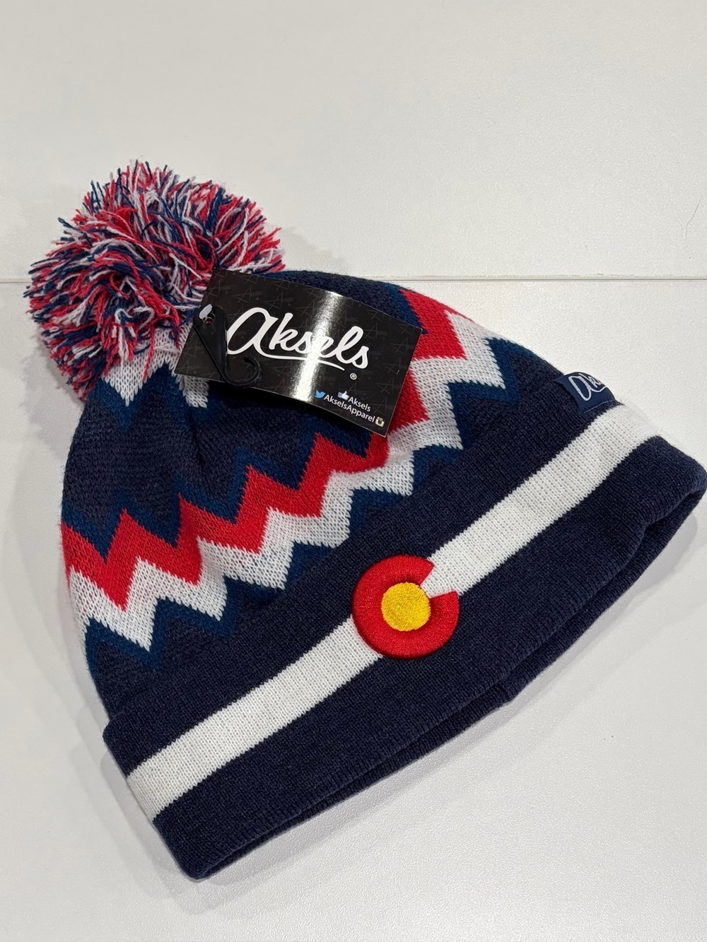 Aksels Adult Colorado Flag Knit Beanie Navy Red Ski Snow Snowboard Hat NWT